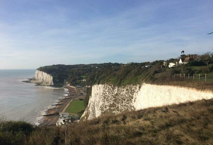 Strathmore Bed & Breakfast