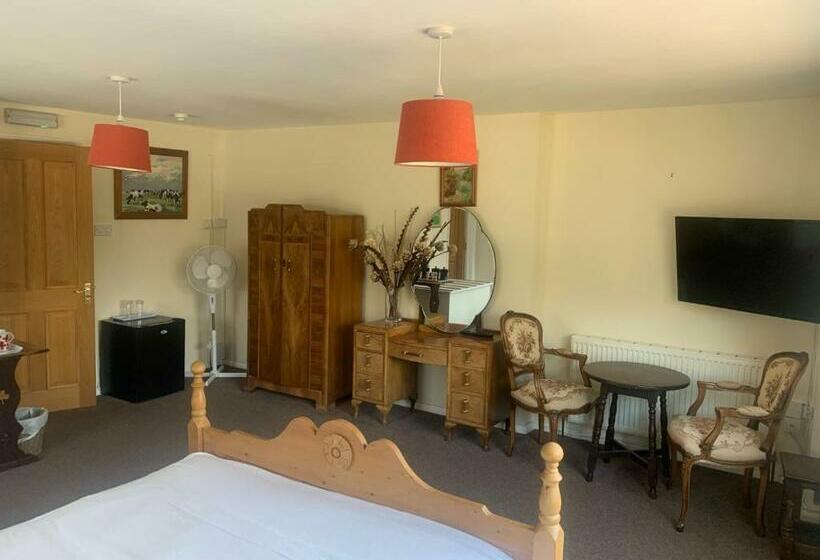 Общежитие Two Sawyers