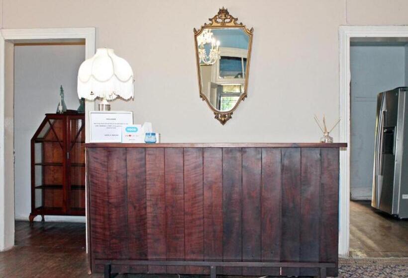 مبيت وإفطار Bun Clody Manor   Guest House & Coffee Shop