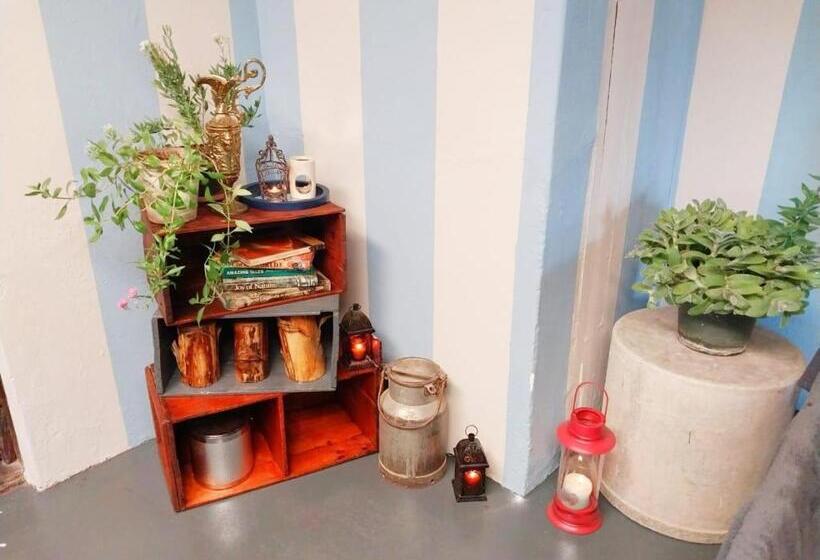 住宿加早餐  Bun Clody Manor   Guest House & Coffee Shop