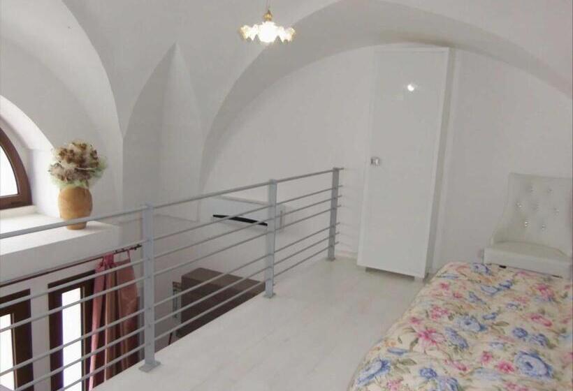 مبيت وإفطار Calì Nitta Storic