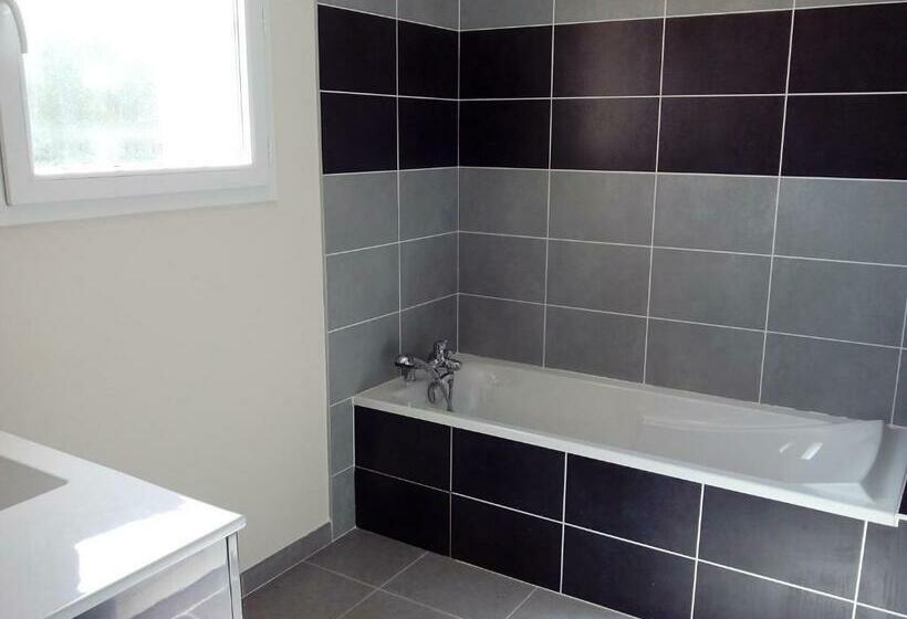 مبيت وإفطار Chambres D Hôtes Drome