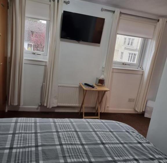 住宿加早餐 Glenfern Guest House And A Separate Cottage With Its Own Private Hot Tub