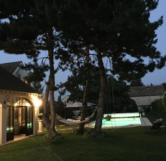 ベッドアンドブレックファースト Les Prémices De La Forêt