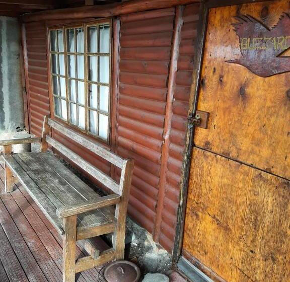 Eagles Nest Hostel Plus Self Catering Private Units