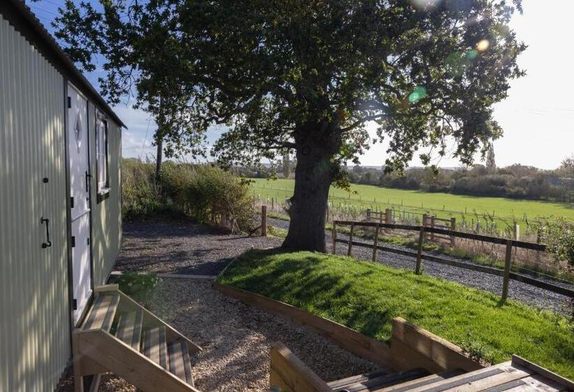 酒店 Abbey Farm Glamping & Cottage