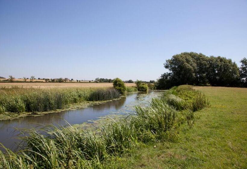 酒店 Abbey Farm Glamping & Cottage