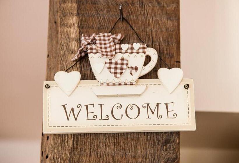 酒店 Abbey Farm Glamping & Cottage