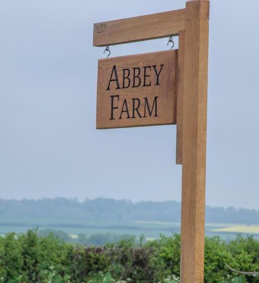酒店 Abbey Farm Glamping & Cottage