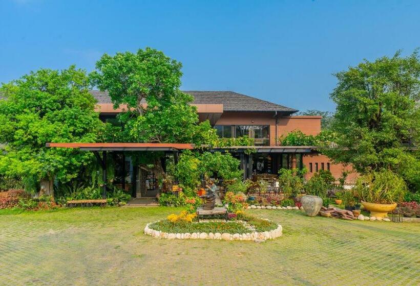 فندق Rain Tree Khao Yai