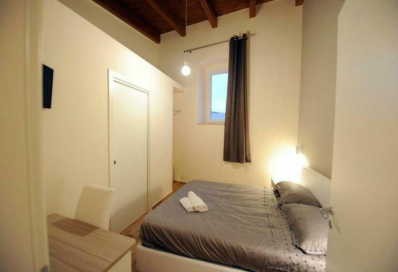 פנסיון Affittacamere Fravina