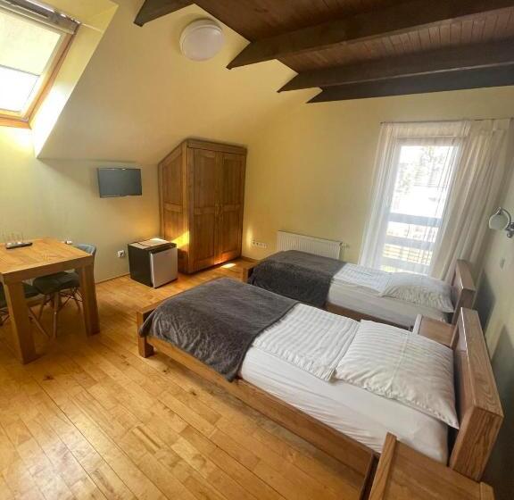 پانسیون Akmenine Kerpe