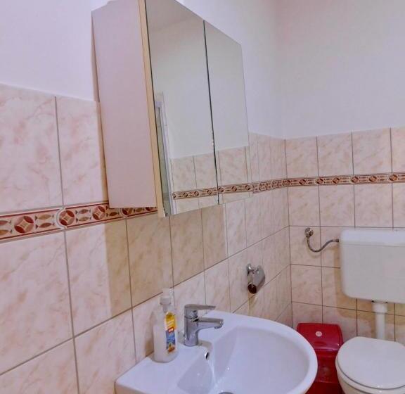 פנסיון Csetáj Vendégház