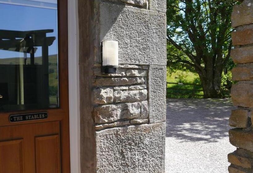 Пансион Elysian Fields @ Ing Hill Lodge