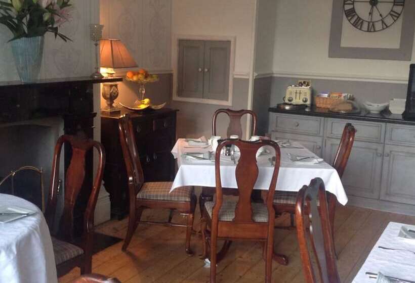 פנסיון Glenfield House