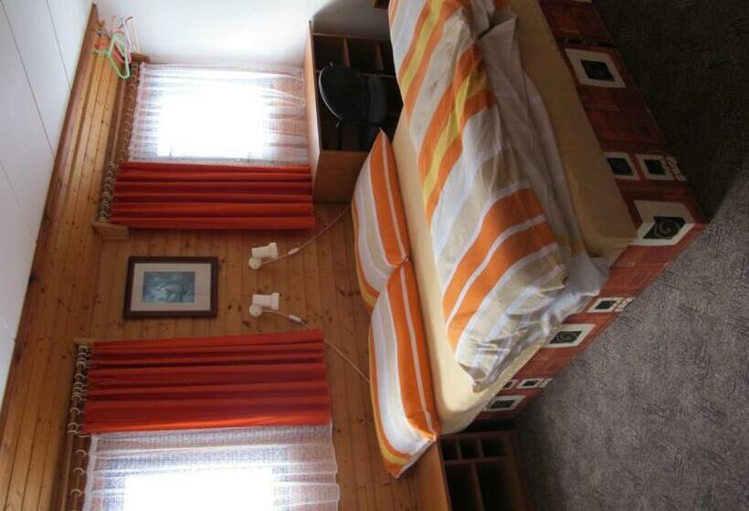 膳宿费 Guest House U Lakomce