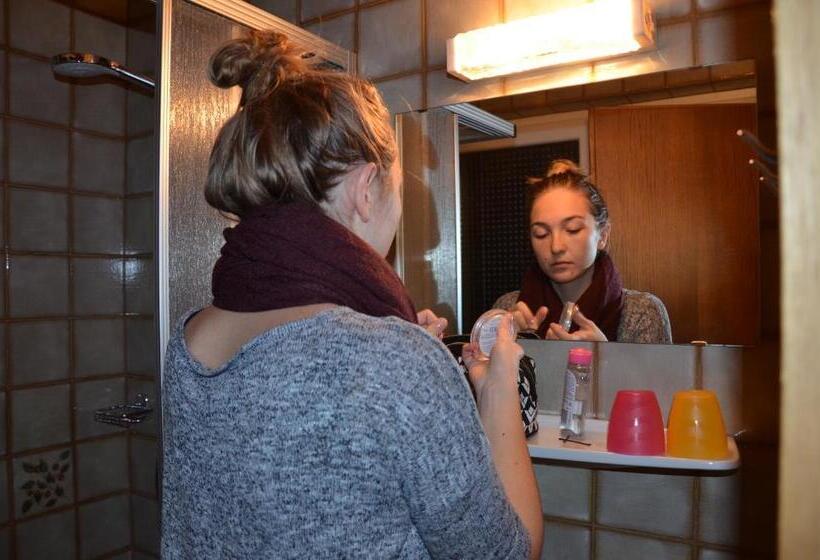 פנסיון Haus Bergland