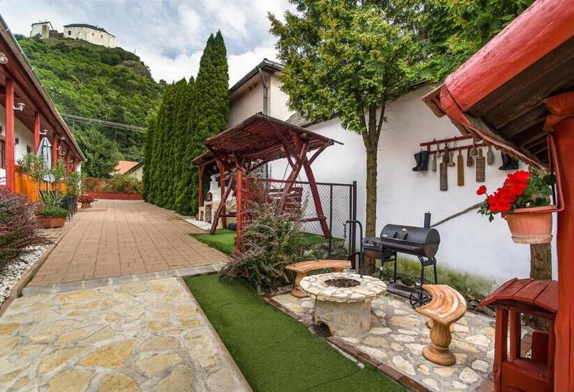 פנסיון Kék Túra Vendégház