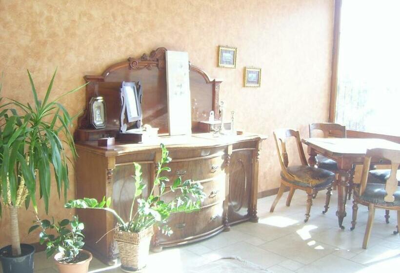 פנסיון Leonessaffittacamere