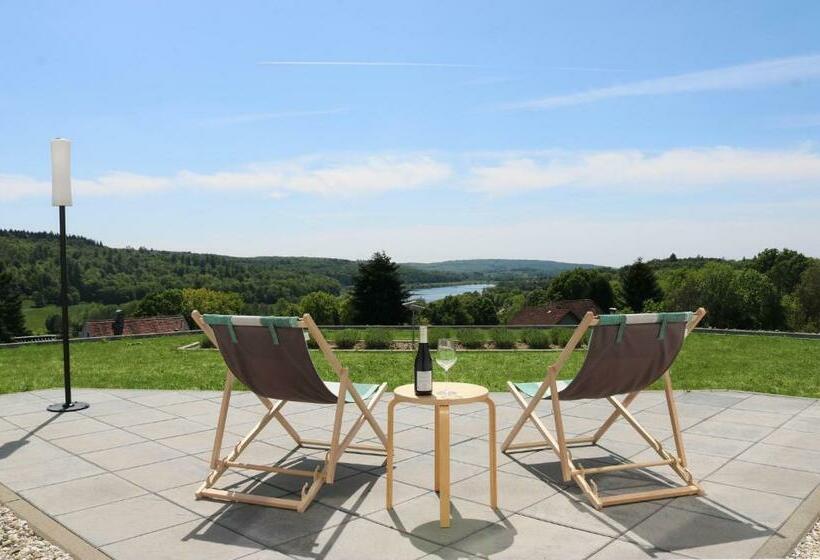 פנסיון Lessing31