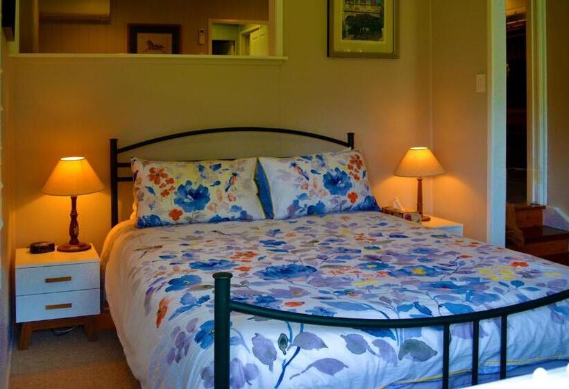 ペンション Pitstop Lodge Guesthouse B&b