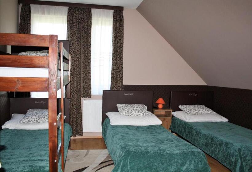 펜션 Rembrandt Vendégház