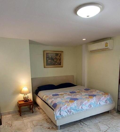 פנסיון Tientong Guesthouse