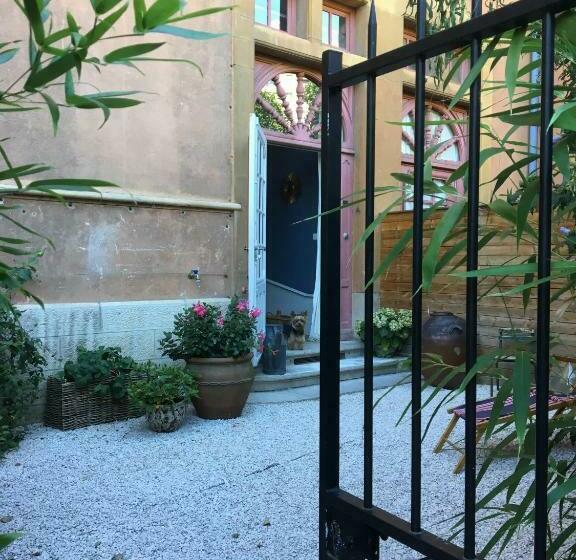 膳宿费 Une Nuit Au Château