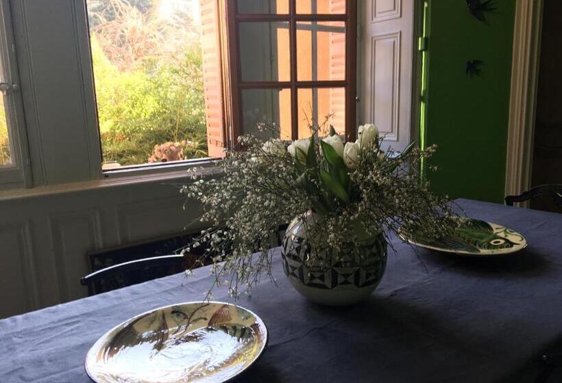 膳宿费 Une Nuit Au Château