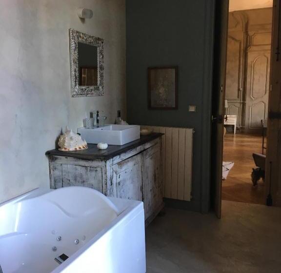 膳宿费 Une Nuit Au Château