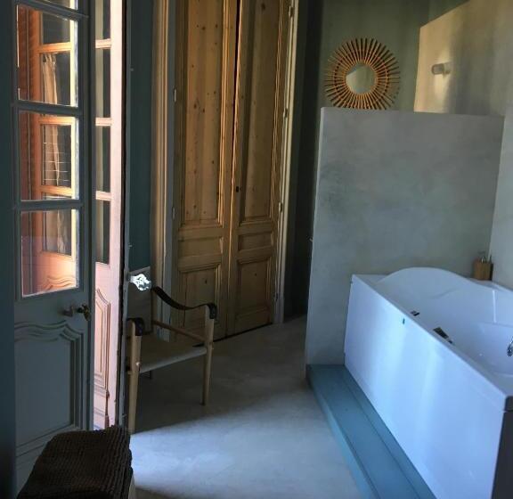 膳宿费 Une Nuit Au Château