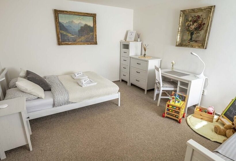 펜션 Vila Na Landeku