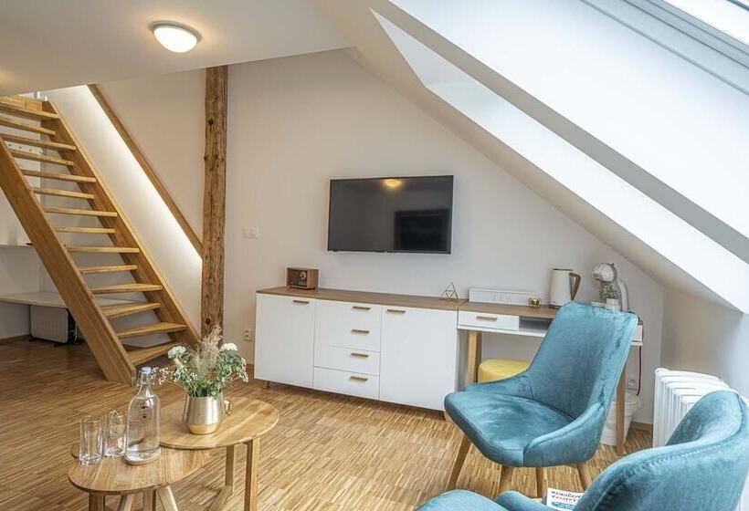 펜션 Vila Na Landeku