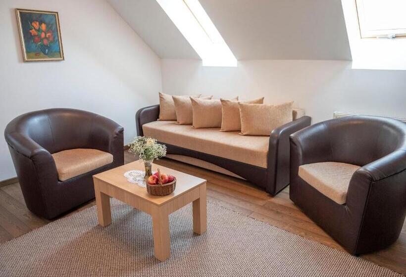 Pensiune Agroturistica Horváth Kert