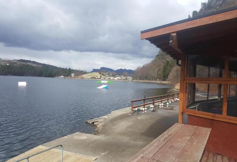 אתר נופש Egenes Camping