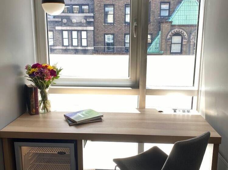 Henn Na Hotel New York