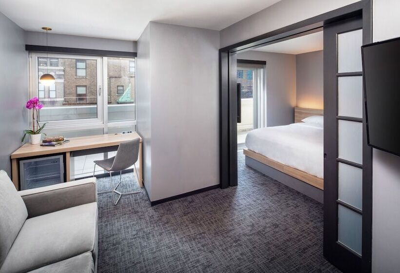 Henn Na Hotel New York