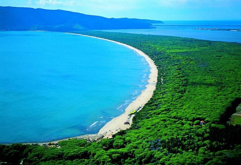 בית מלון כפרי A Point Porto Ercole Resort & Spa