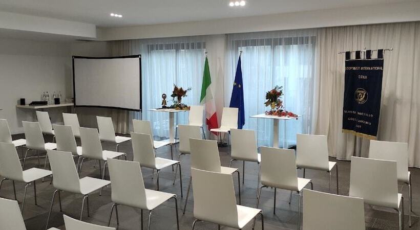 בית מלון כפרי A Point Porto Ercole Resort & Spa