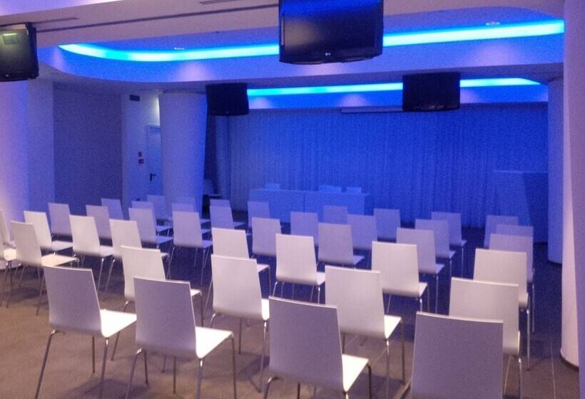 בית מלון כפרי A Point Porto Ercole Resort & Spa