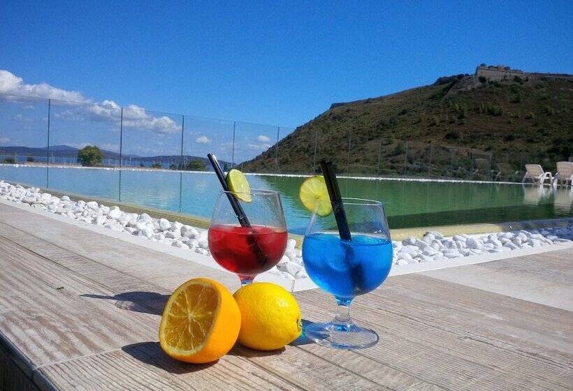 בית מלון כפרי A Point Porto Ercole Resort & Spa