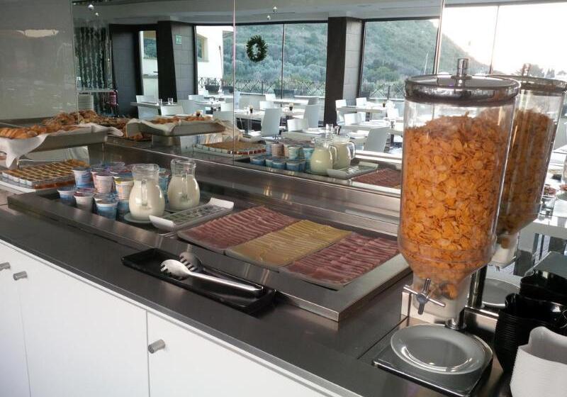 בית מלון כפרי A Point Porto Ercole Resort & Spa