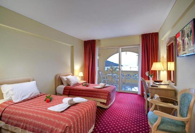 فندق Angelika Pallas