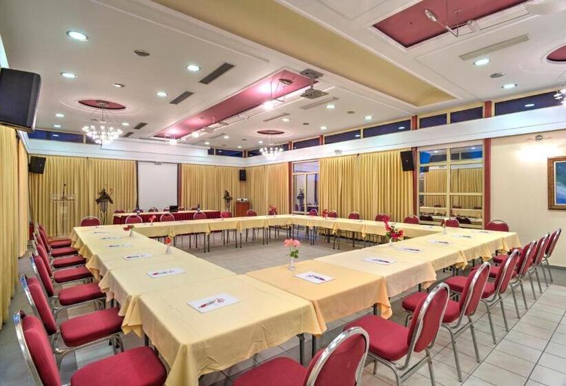 فندق Angelika Pallas