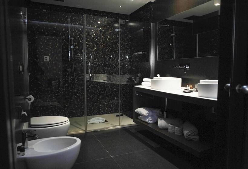 בית מלון כפרי Divina Luxury