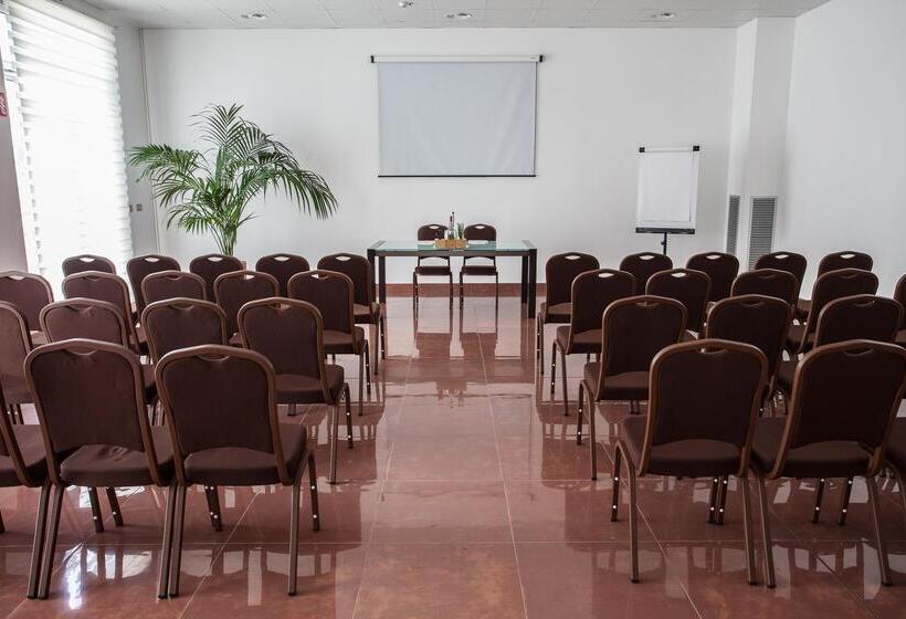 Best Western Plus Leone Di Messapia Hotel & Conference