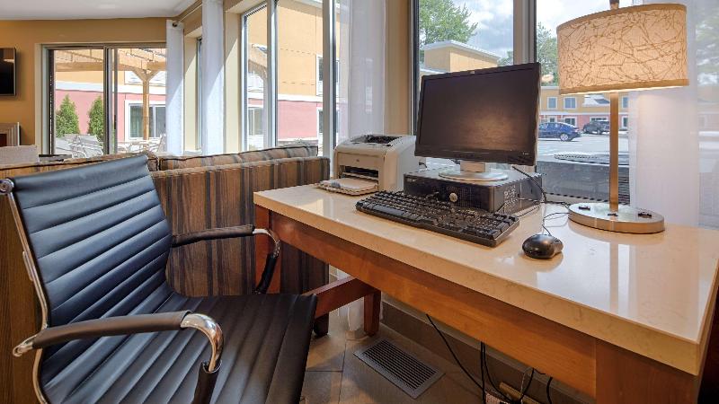 בית מלון כפרי Best Western Plus Traverse City