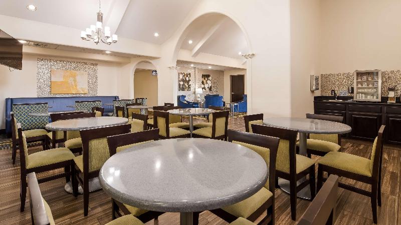 فندق Best Western Plus Tulsa Inn & Suites