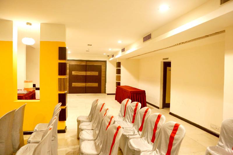 Click Hotel Yuvraj