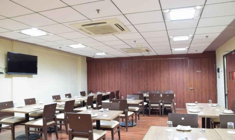 فندق Check-Inn New Delhi 